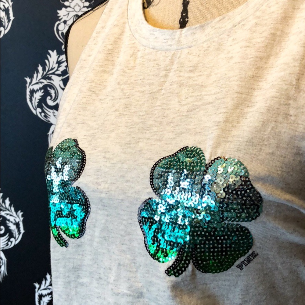 🍀 NWT! Victoria’s Secret Clover Sparkle Tank! - Picture 3 of 6